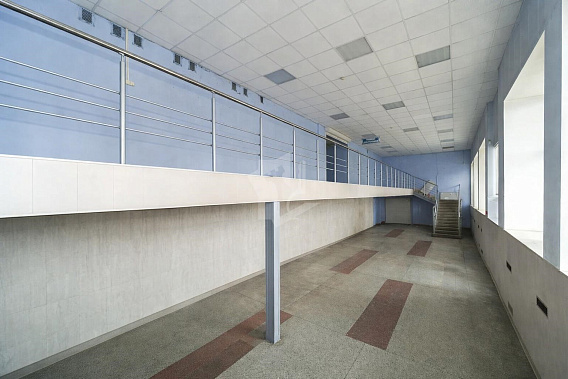 Двухуровневое торговое помещение 272,7 м² со складом по адресу Я. Коласа 30