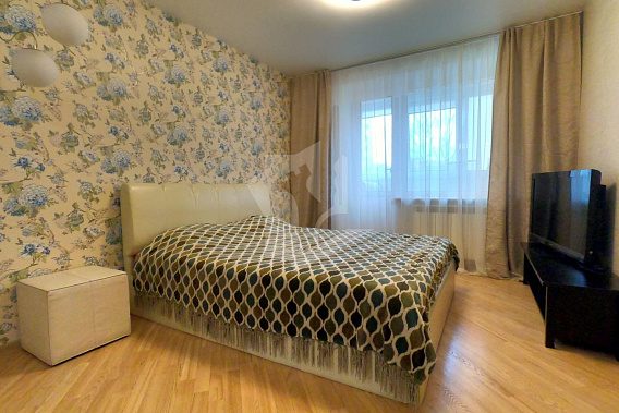 Снять 4-комнатную квартиру, г. Минск, ул. Мельникайте, 16