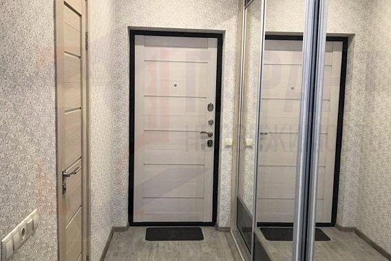  1-комнатная квартира на Дзержинского 19