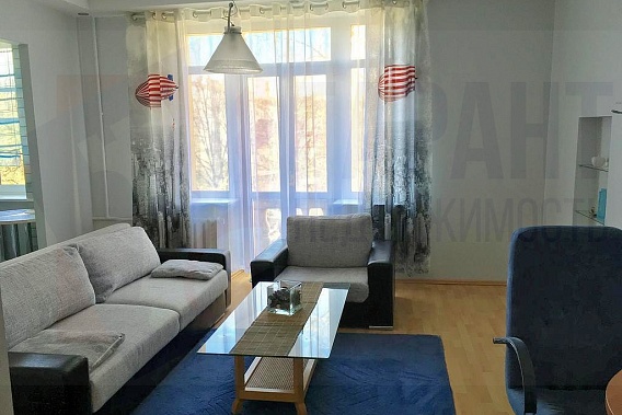 на Независимости 33 сдаётся 2-хкомнатная квартира