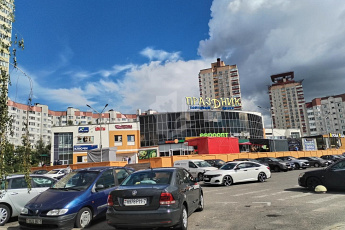 Аренда торгового помещения 14,7 м² в ТЦ «Праздник»