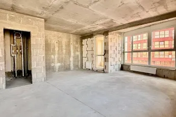 Видовая трехкомнатная квартира в построенном доме в Минск-Мире